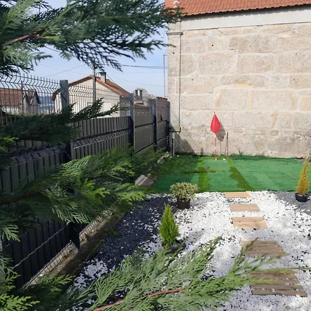 Estudio Com Hidromassagem Em Casa Com Pisicna E Churrsqueira
