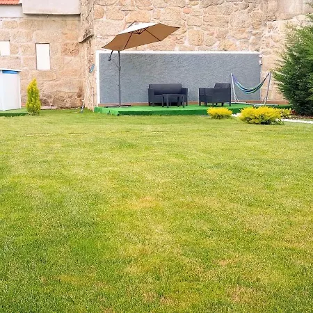 Estudio Com Hidromassagem Em Casa Com Pisicna E Churrsqueira